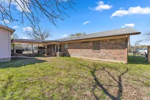 901 N Hill St, Burnet, TX 78611 - Photo 20