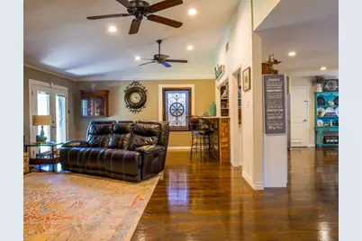 252 Meadowlakes Drive, Meadowlakes, TX 78654 - Photo 2