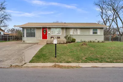 703 N Pierce St, Burnet, TX 78611 - Photo 1