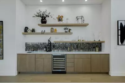 105 Via Roma Court, Horseshoe Bay, TX 78657 - Photo 4