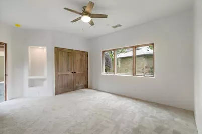 24736 Travis Lakeside Cv, Spicewood, TX 78669 - Photo 18