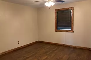 713 N Rhomberg, Burnet, TX 78611 - Photo 18