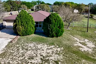 457 Cr 3080, Lampasas, TX 78550 - Photo 2
