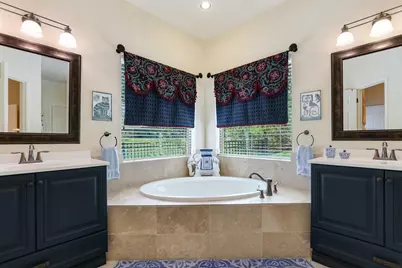 101 Western Spur, Horseshoe Bay, TX 78657 - Photo 12