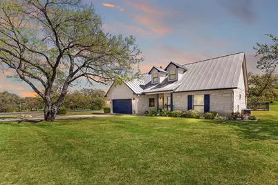 101 Western Spur, Horseshoe Bay, TX 78657 - Photo 2