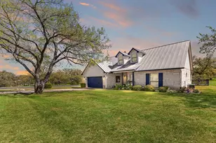 101 Western Spur, Horseshoe Bay, TX 78657 - Photo 2