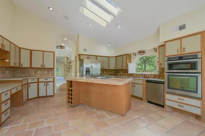 900 Sharp Rock, Horseshoe Bay, TX 78657 - Photo 12