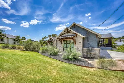 3212 Packsaddle Dr, Horseshoe Bay, TX 78657 - Photo 4