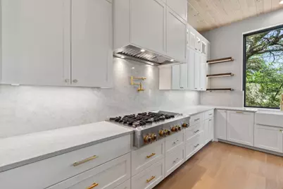 705 Trails Parkway, Horseshoe Bay, TX 78657 - Photo 8