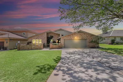 203 Longhorn, Horseshoe Bay, TX 78657 - Photo 2