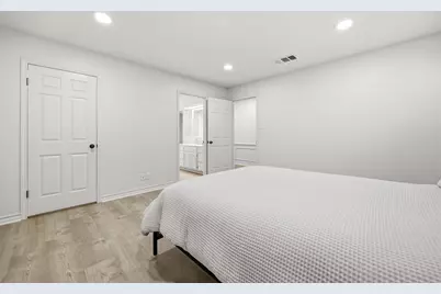 203 Longhorn, Horseshoe Bay, TX 78657 - Photo 20