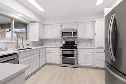 203 Longhorn, Horseshoe Bay, TX 78657 - Photo 34