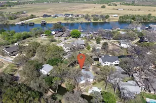 611 Thurman Cir, Kingsland, TX 78639 - Photo 2