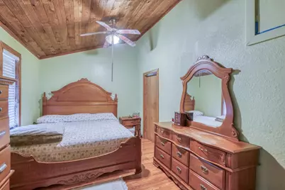 305 S N Avenue, Marble Falls, TX 78654 - Photo 12