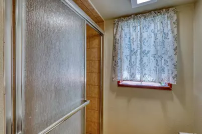 305 S N Avenue, Marble Falls, TX 78654 - Photo 10