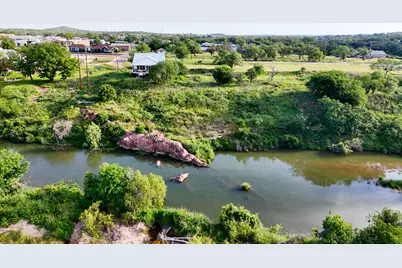 2 Walden Way, Llano, TX 78643 - Photo 16