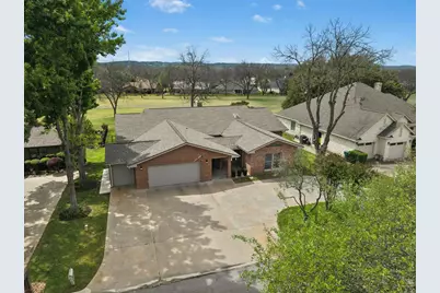 407 Olympia Fields, Meadowlakes, TX 78654 - Photo 2