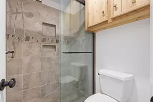 406 Coventry Rd, Spicewood, TX 78669 - Photo 16