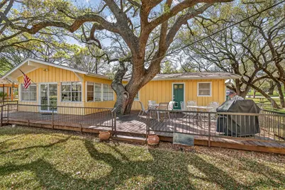 102 Cove Ln, Sunrise Beach, TX 78643 - Photo 4