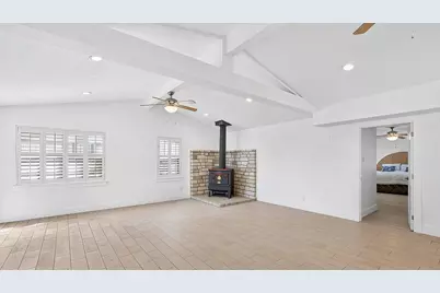 102 Cove Ln, Sunrise Beach, TX 78643 - Photo 10