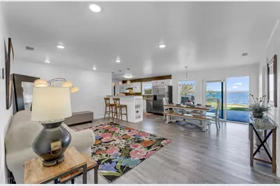 515 E Island Drive, Bluffton, TX 78607 - Photo 8