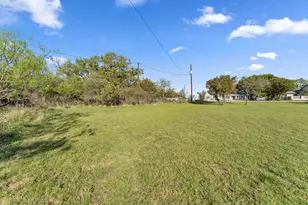 515 E Island Dr, Bluffton, TX 78607 - Photo 36