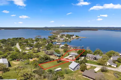 515 E Island Drive, Bluffton, TX 78607 - Photo 2
