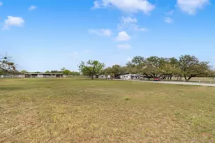 639 E Hwy 71, Llano, TX 78643 - Photo 32