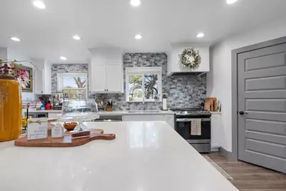 639 E Highway 71, Llano, TX 78643 - Photo 18