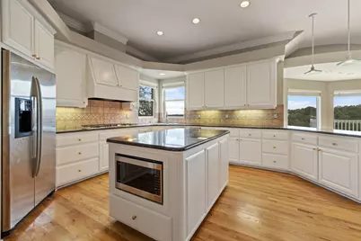 4921 Creek Meadow Cove, Spicewood, TX 78669 - Photo 20