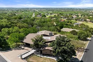 1200 Thataway, Horseshoe Bay, TX 78657 - Photo 4