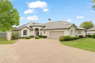 106 San Saba Ct, Horseshoe Bay, TX 78657 - Photo 1