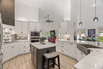 106 San Saba Court, Horseshoe Bay, TX 78657 - Photo 14