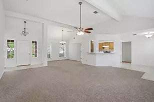 203 Crestview Dr, Johnson City, TX 78636 - Photo 4