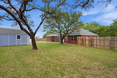 203 Crestview Drive, Johnson City, TX 78636 - Photo 38