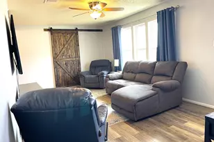 1101 E College, Llano, TX 78643 - Photo 4