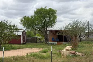 804 W College, Llano, TX 78643 - Photo 18