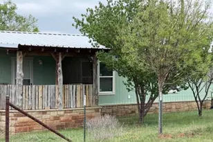 804 W College, Llano, TX 78643 - Photo 14