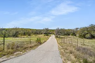 22419 Hazy Hollow Cove, Spicewood, TX 78669 - Photo 16