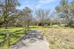 22419 Hazy Hollow Cove, Spicewood, TX 78669 - Photo 26