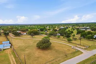 1651 Roselea Dr, Buchanan Dam, TX 78609 - Photo 8