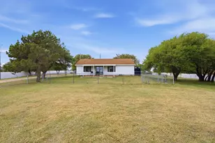1651 Roselea Dr, Buchanan Dam, TX 78609 - Photo 44