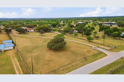 1651 Roselea Dr, Buchanan Dam, TX 78609 - Photo 8