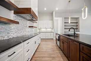 2508 Diagonal, Horseshoe Bay, TX 78657 - Photo 12