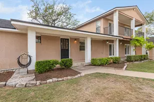 4948 Travis Oaks Dr, Marble Falls, TX 78654 - Photo 2