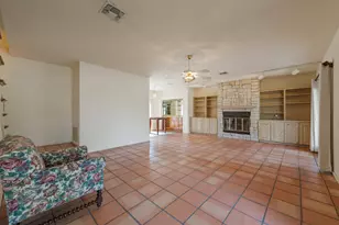 4948 Travis Oaks Dr, Marble Falls, TX 78654 - Photo 4