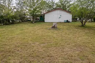 1208 Olive St, Llano, TX 78643 - Photo 12