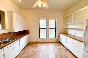 1209 Oatman St, Llano, TX 78643 - Photo 6