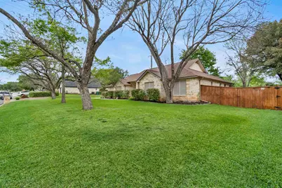 267 Meadowlakes Drive, Meadowlakes, TX 78654 - Photo 6