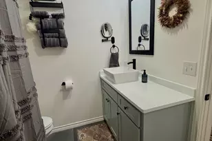 404 W Haynie St, Llano, TX 78643 - Photo 10